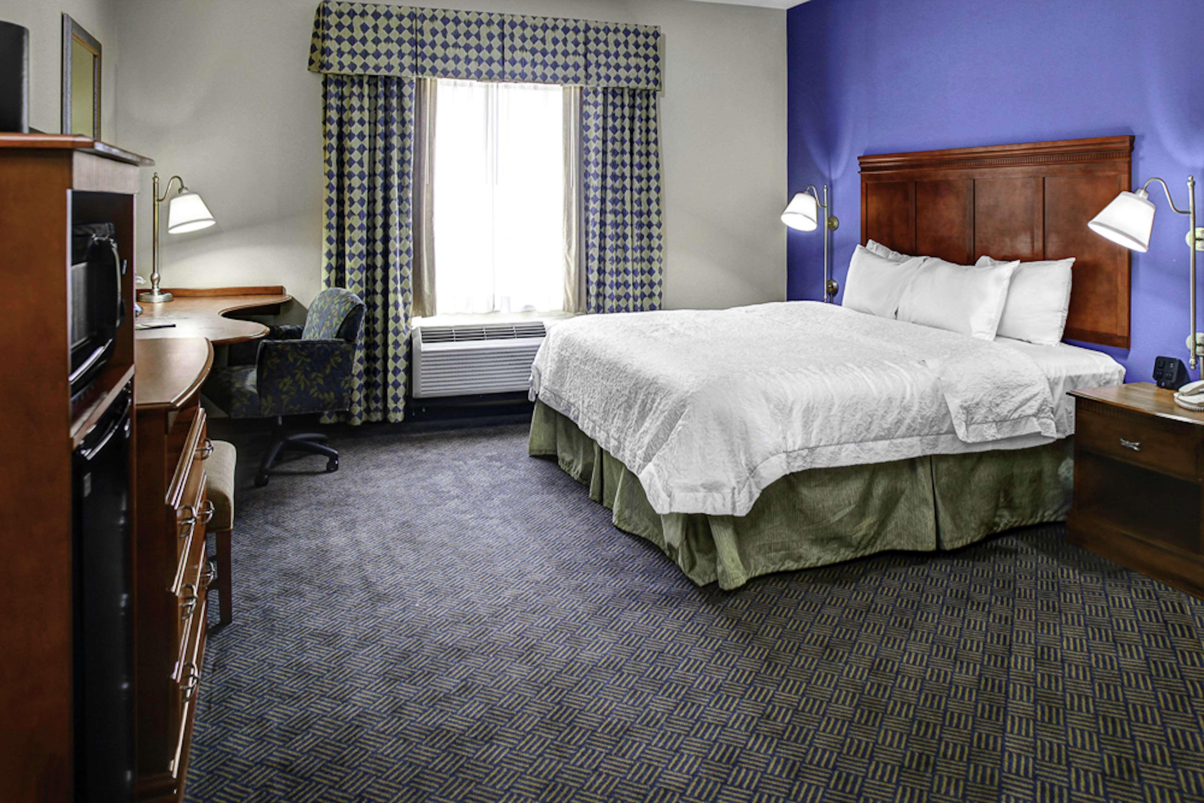 Hotel Hampton 3*