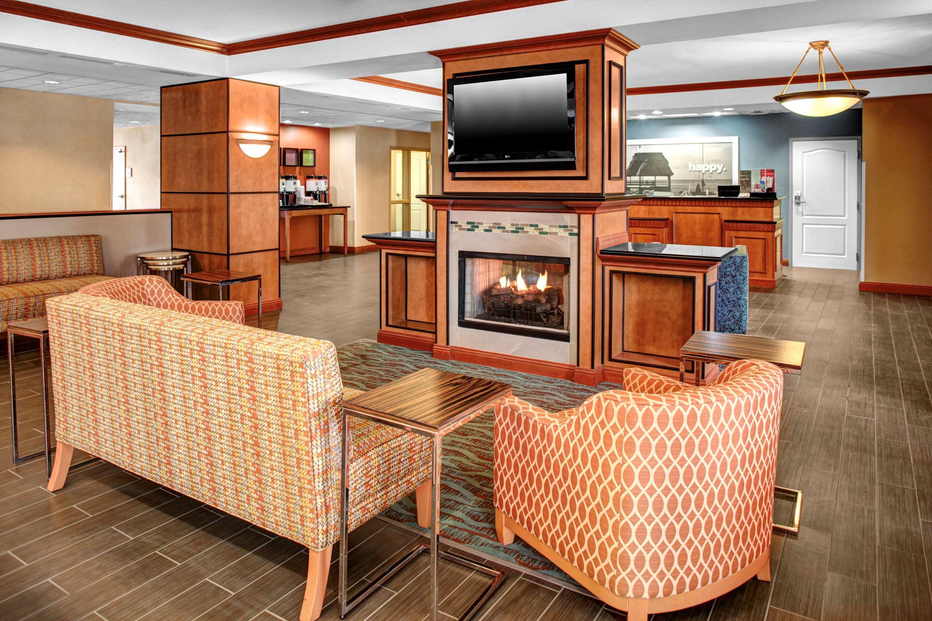 Hotel Hampton 3*